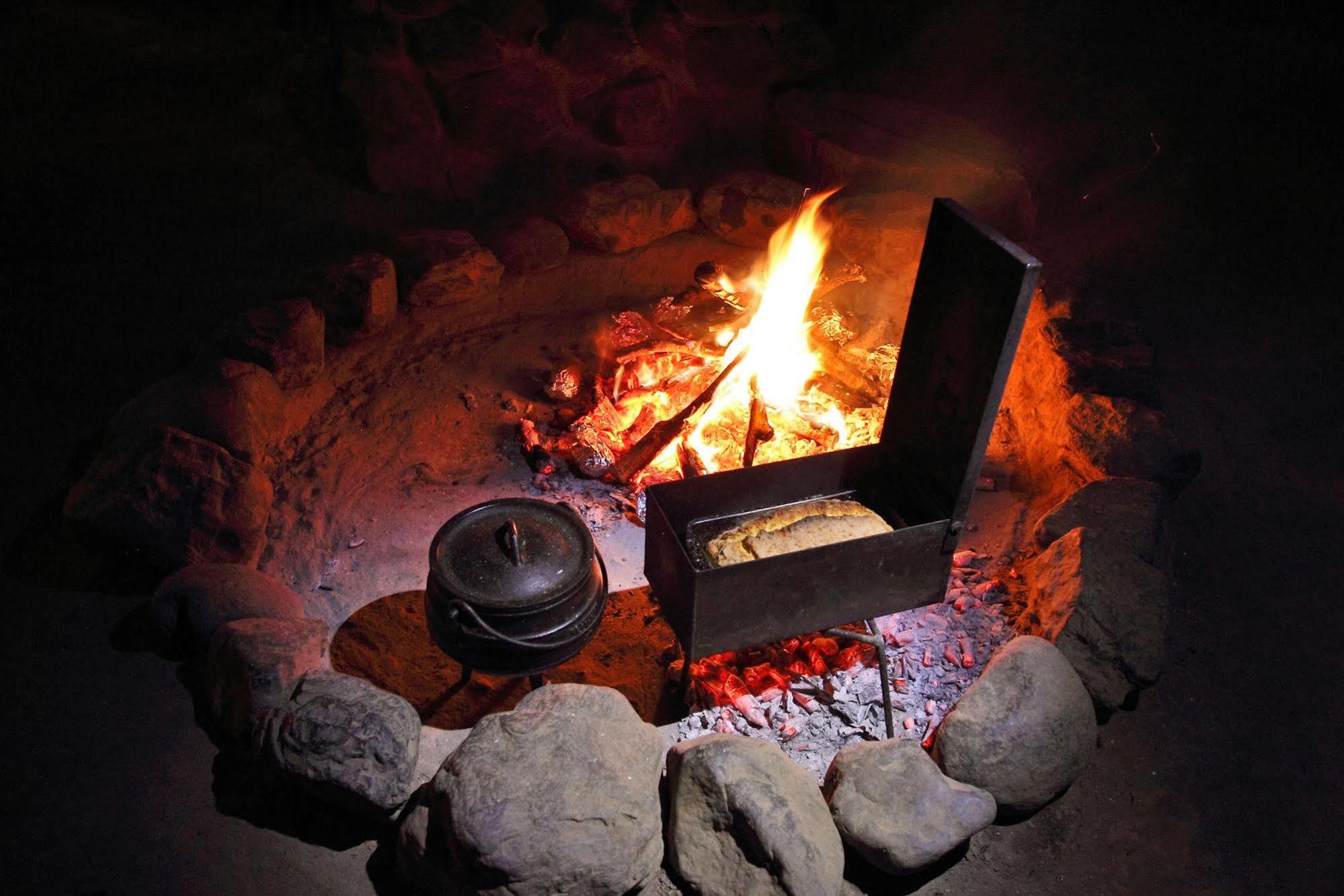 Quatermain's 1920's Safari Camp - 3* Amakhala Game Reserve